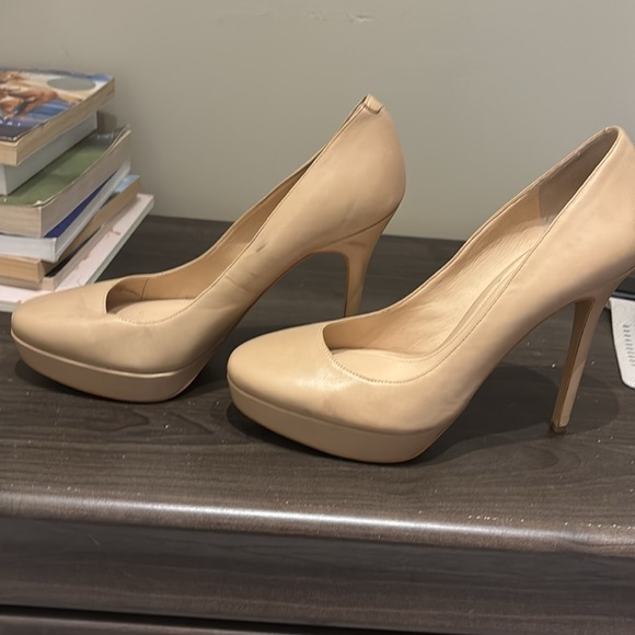 Vince Camuto Nude platform pumps. Leather, worn once for a wedding. - Picture 3 of 4